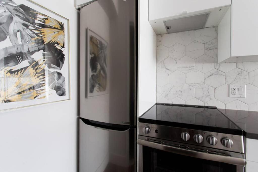 Wonderful Studio In Little Italy With Full Bath By Den Stays Montréal Extérieur photo