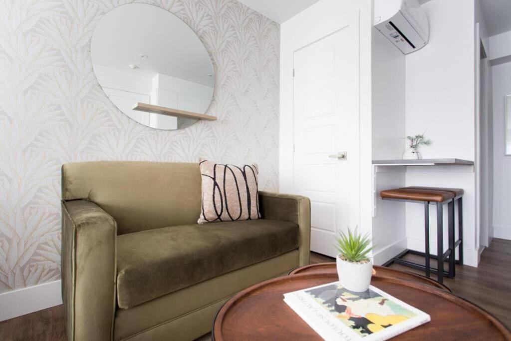 Wonderful Studio In Little Italy With Full Bath By Den Stays Montréal Extérieur photo
